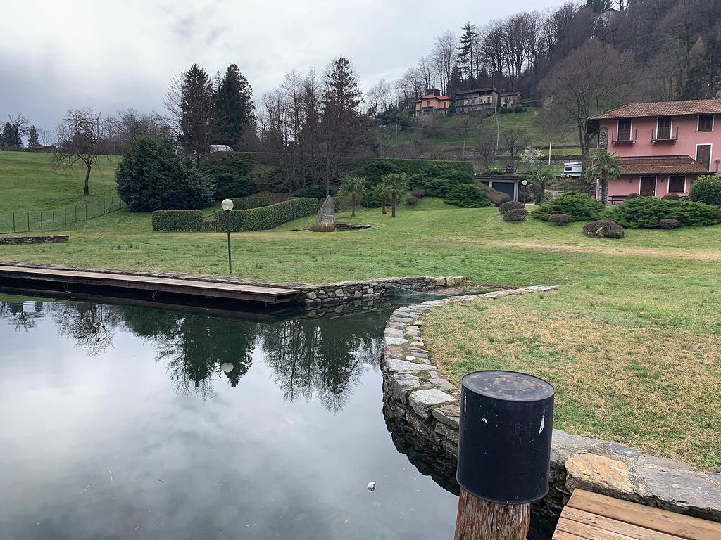 8 - Orta San Giulio, appartamento fronte lago d'Orta
con balcone, box auto e giardino privato Orta San Giulio